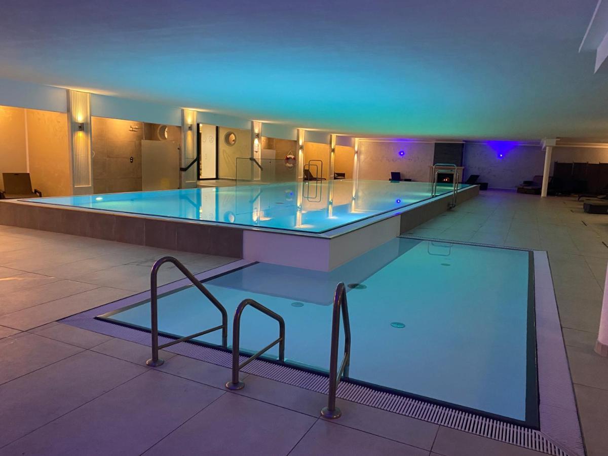 Avella "Sundowner" Mit Meerblick, Innenpool Und Eigener Wallbox Binz Exterior photo